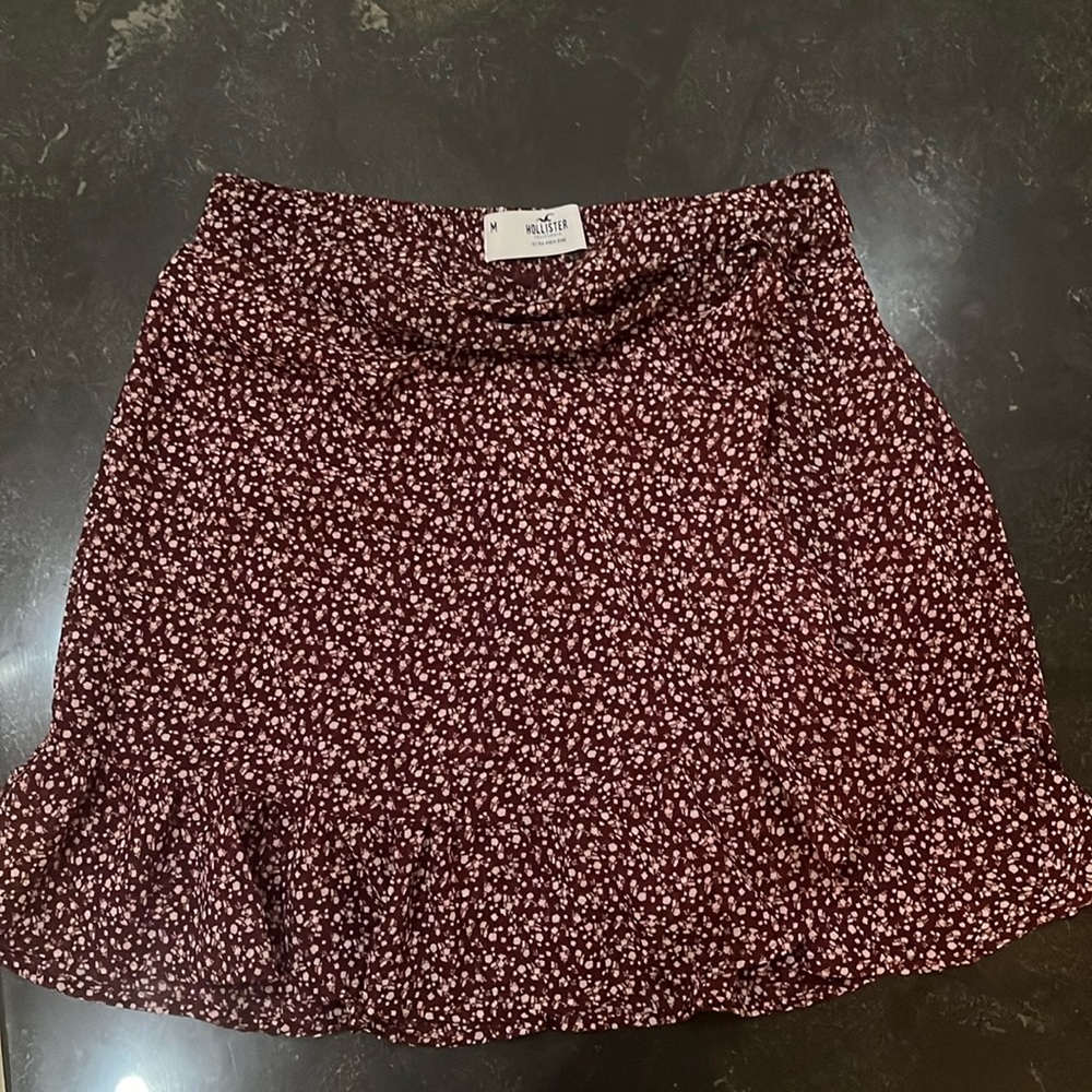 flowy ultra high-rise holister skirt!